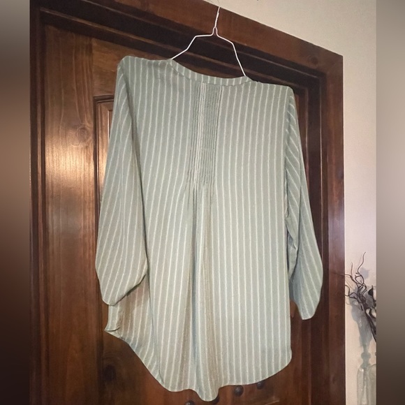 Daniel RainnTop • XL • Green with white stripes - Picture 4 of 9